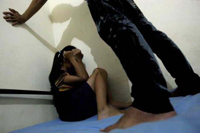 Guru SD Bejat! Cabuli 17 Siswinya saat Menghafal Pancasila